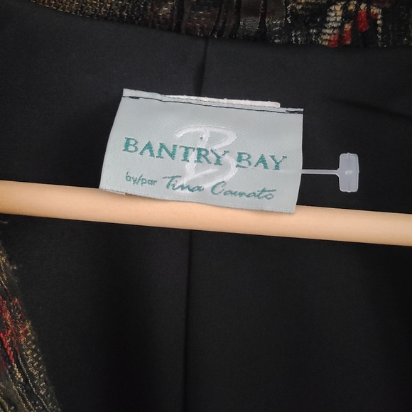 BANTRY BAY (by Tina Camato) Blazer - Picture 4 of 4